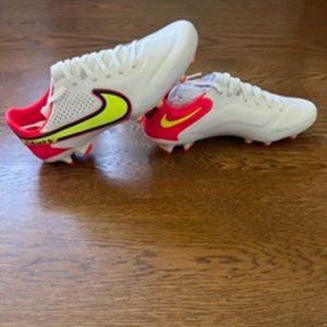 Nike Soccer Cleats Size 10